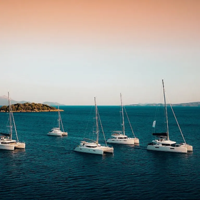 Mastering the art of ensign sailing: insights for yacht enthusiasts