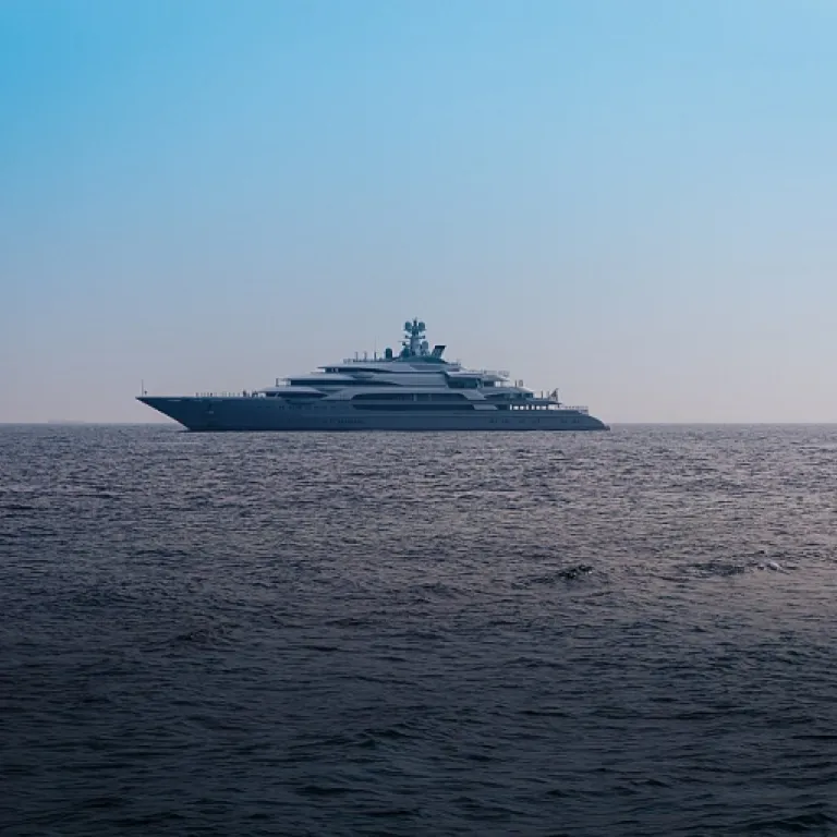 An elegant guide to the st augustine boat parade and yacht culture