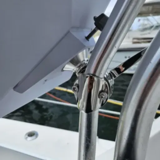Locmarine LM-SMINI-RL Review: a straightforward Starlink Mini mount that just works on a boat