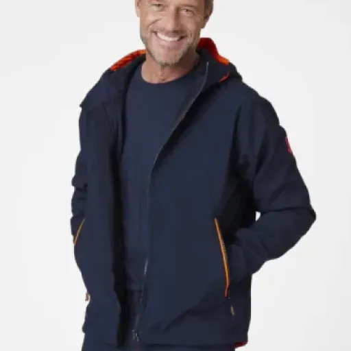 Helly Hansen Chelsea Evolution Hooded Softshell Jacket Review: a tough everyday work shell that’s actually comfortable